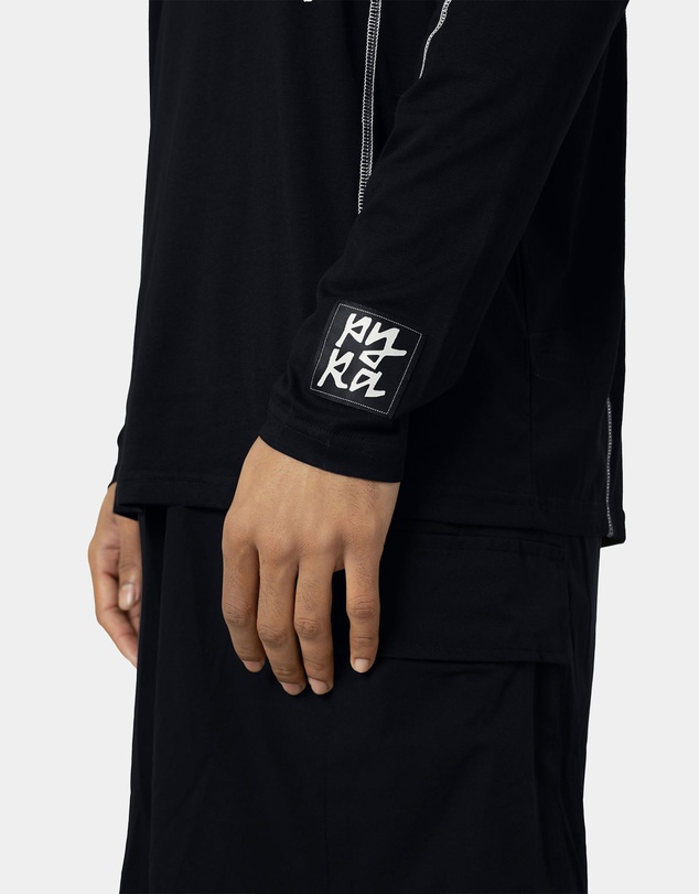 PYRA - CONTRAST LS TEE - BLACK
