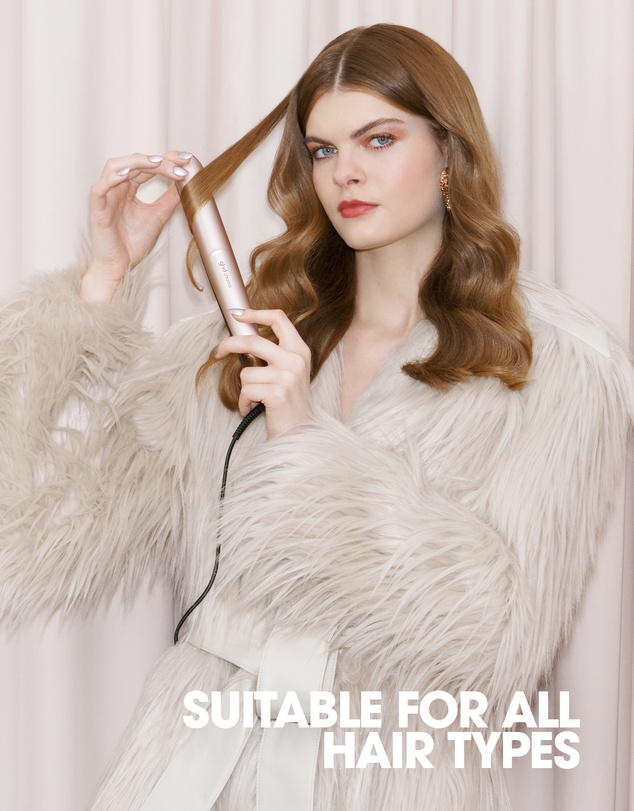 ghd - Deluxe gift set - chronos™ styler and speed hair dryer Limited Edition in Cashmere Beige