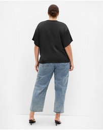City Chic - Plus size Satin Crew Neck Tee - black