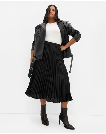 City Chic - Selena Pleat Skirt