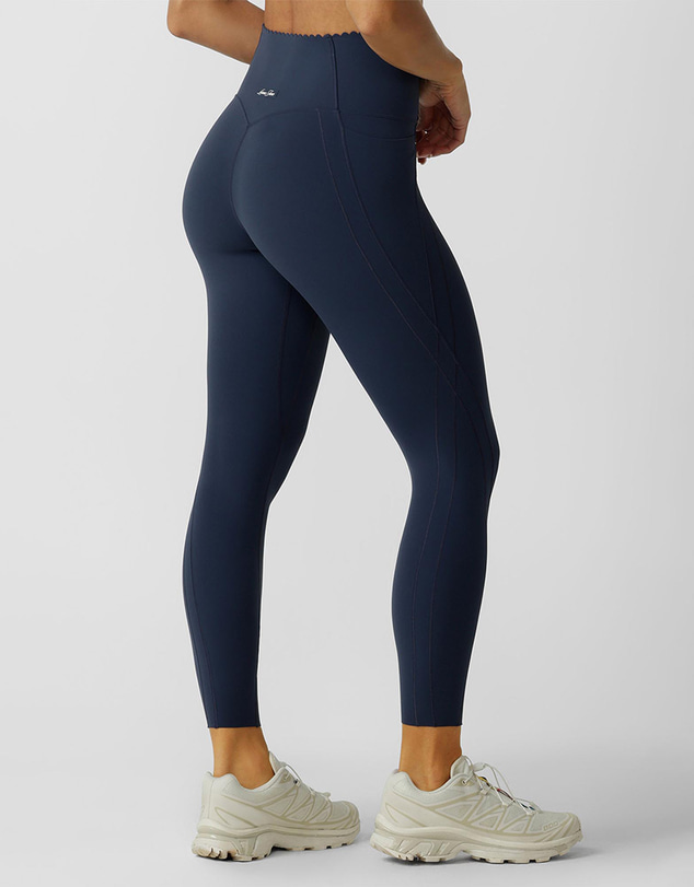 Lorna Jane - Sweet Scallop Edge Ankle Biter Leggings