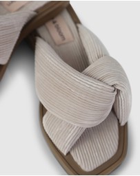 Belle & Bloom - Oblivion Slides
