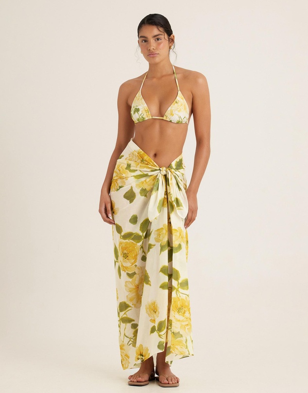 Peony - Essential String Triangle Top