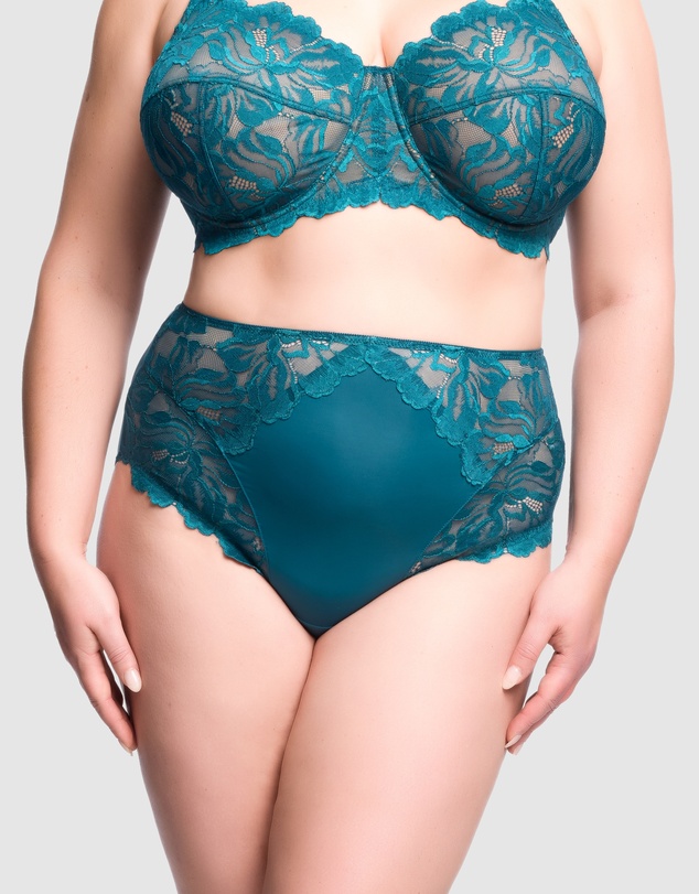 Sainted Sisters - Zhara Full Brief