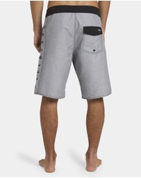 Billabong - Mens Shadow Cut OG 20