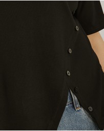 Atmos&Here Curvy - Chloe Asymmetric Button T-Shirt