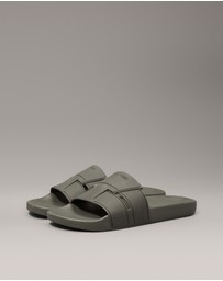 Calvin Klein - Embossed Logo Slides