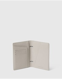 Kinnon - Earle Passport Holder