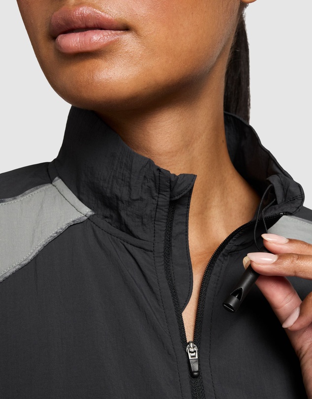 Nike - Swift Repel UV Protection Running Jacket