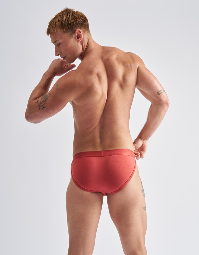 TEAMM8 - Reign Sports Brief