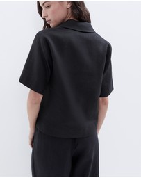 UNISON - Collared Linen Top