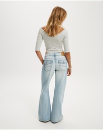 Cotton On - Low Relaxed Flare Jean