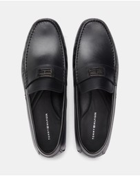 Tommy Hilfiger - Hardware Hilfiger Driver Shoes - Men's