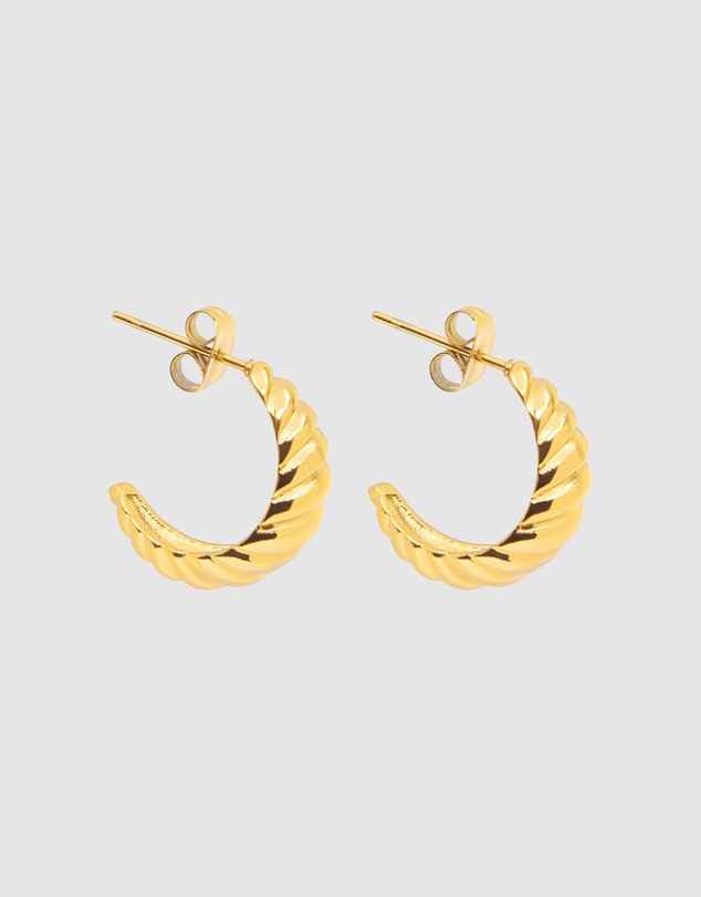Pastiche - Sara Hoops