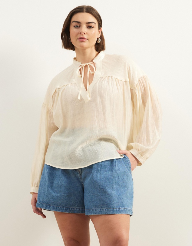 Atmos&Here Curvy - Sigrid Crinkle Blouse