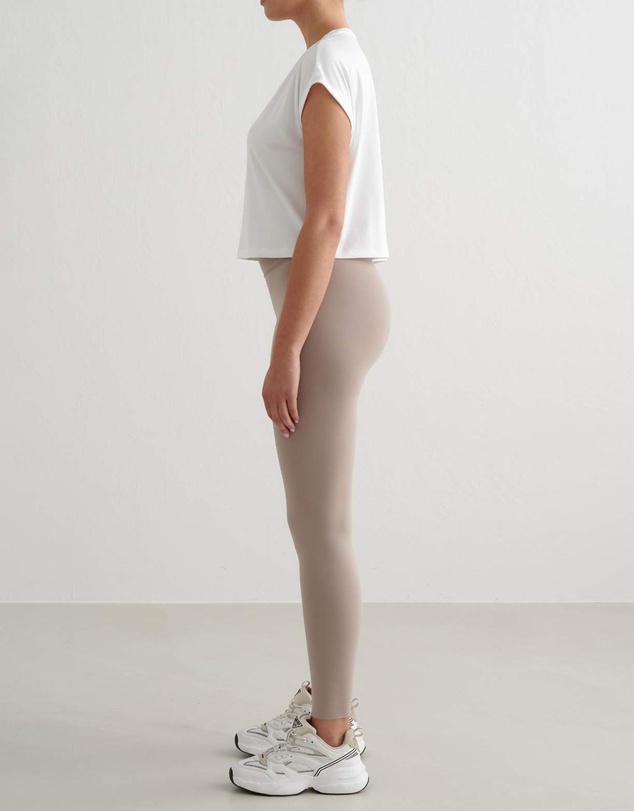 Aim'n - Soft Basic Roll-Sleeve Top