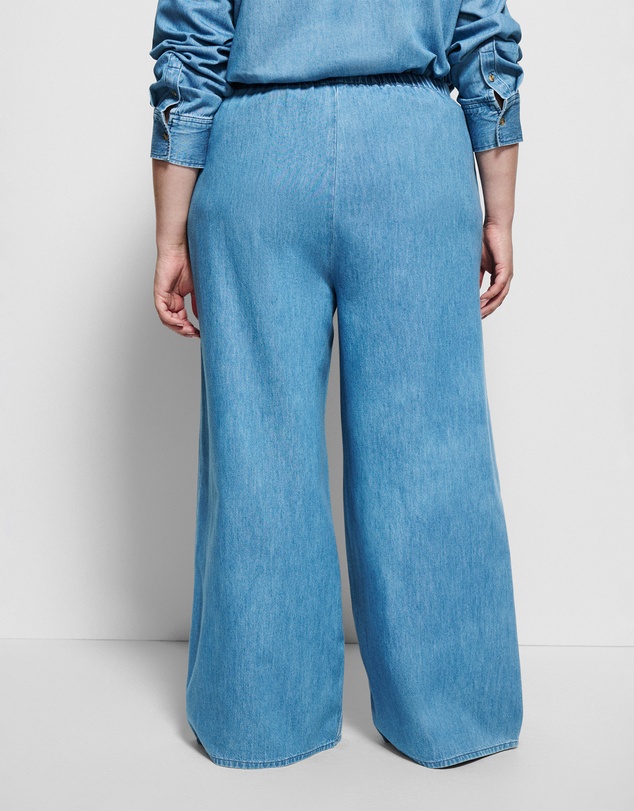 Commonry - Theresa Pant