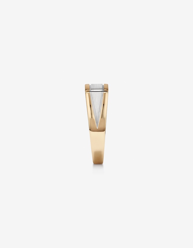 Michael Hill - Men's Ring with a Diamond in 10kt Yellow Gold