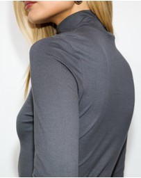 Dazie - Lila Turtleneck Jersey Top