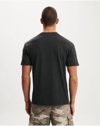 Cotton On - Premium Loose Fit Music T-Shirt