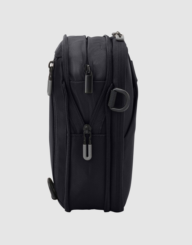 American Tourister - Orbit Vega 3A Lightweight Expandable Crossbody Bag
