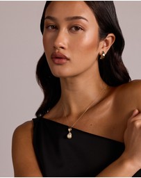 Michael Hill - Baroque Cultured Freshwater Pearl Drop Necklace in 10kt Yellow Gold