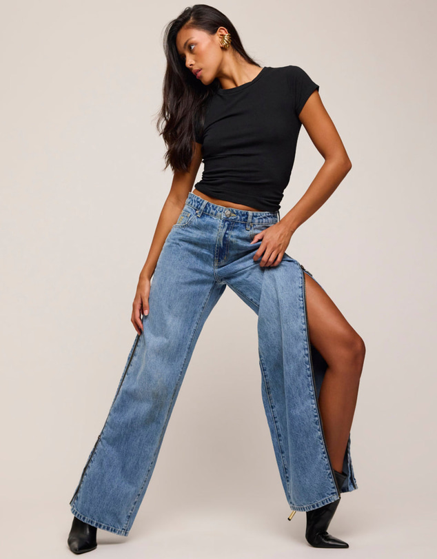 ONE TEASPOON - Low Riders Low Waist Wide Leg Zipped Denim Jeans - Pretty Blue
