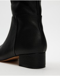 Mollini - The Boot