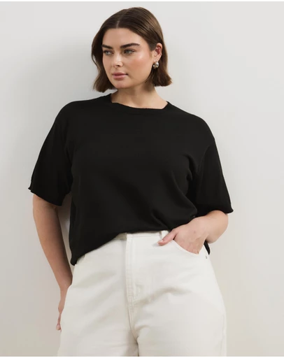 Atmos&Here Curvy - Lana Short Sleeve Oversized Knit Top