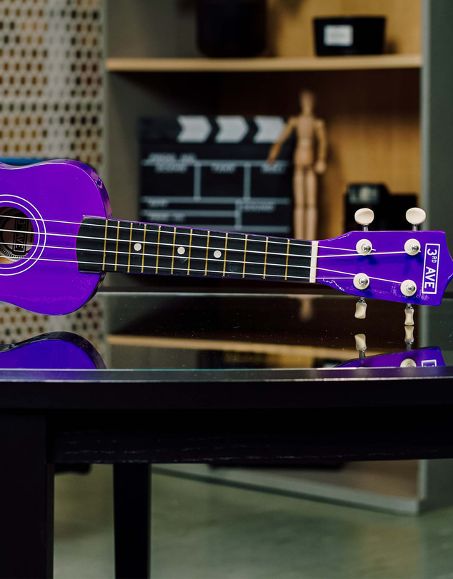 iWorld - 3rd Avenue Soprano Ukulele - Purple