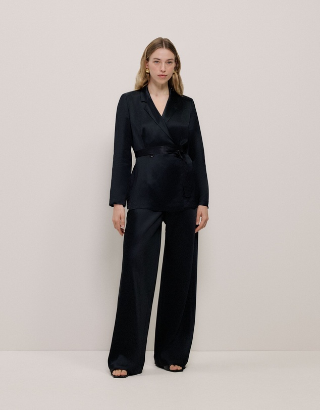Trenery - Satin Relaxed Tailored Jacket in Black