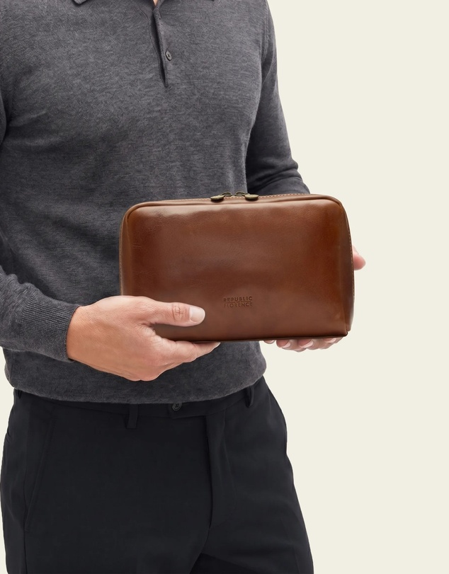 Republic of Florence - Primo Matt Brown Toiletry Bag