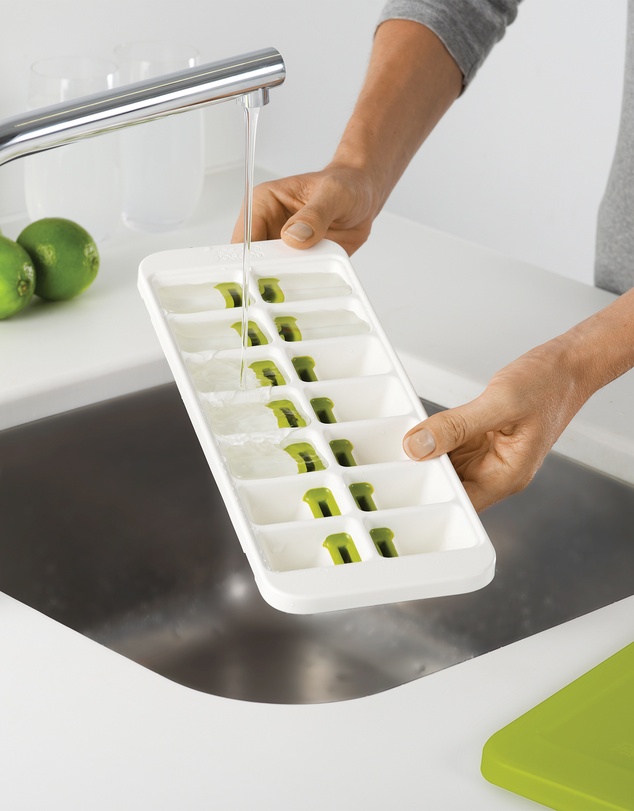 Joseph Joseph - QuickSnap™ Plus Easy Release Ice-Cube Tray with Stackable Lid (Green)