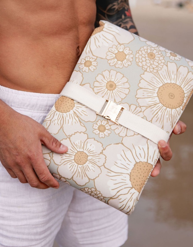 Sky Gazer - The Anywhere Mat- Casuarina