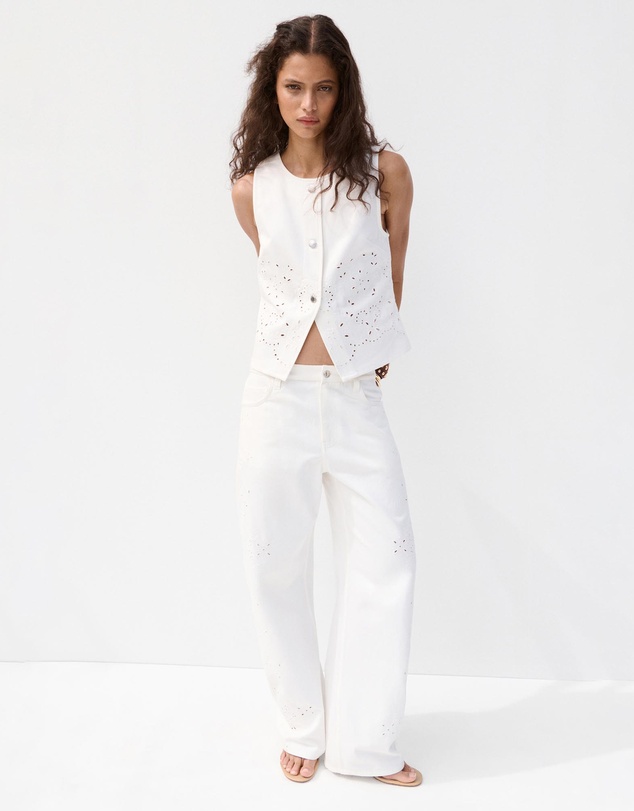 M.N.G - Embroidered Cut-Out Balloon Jeans