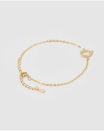 Izoa - Crystal Letter Q Bracelet