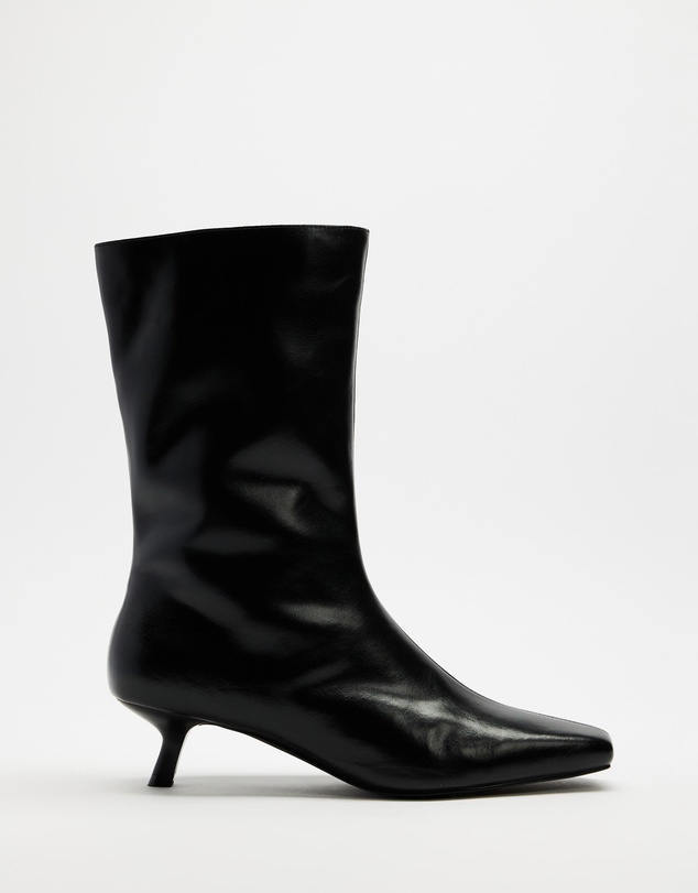 AERE - Maria Leather Kitten Heel Boots