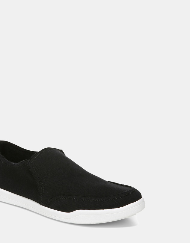 Vionic - Malibu Slip-On Sneaker - Black Canvas