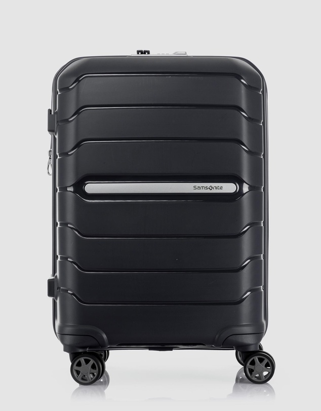 Samsonite - Oc2Lite 55cm Spinner Suitcase