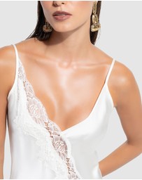 GINIA - Jezebel Chemise