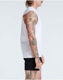 Vacancy Co - Life on the Rocks Tank