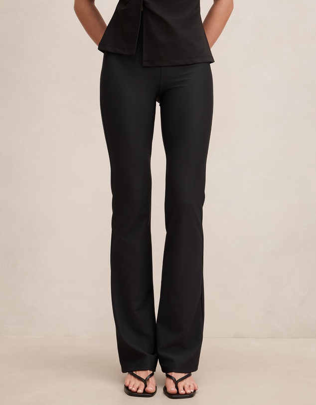 Forever New - Reagan Ribbed Flared Pants