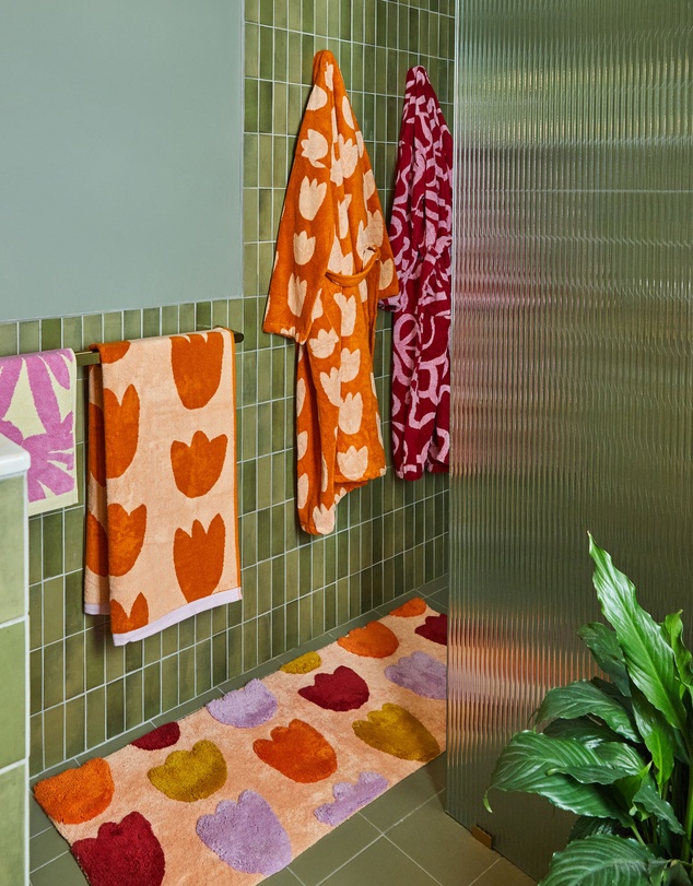Mosey Me - Tulip Fields Bath Runner