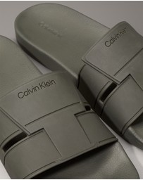 Calvin Klein - Embossed Logo Slides
