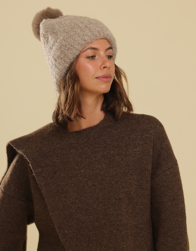 Morgan & Taylor - Elsie Boucle Beanie in Beige