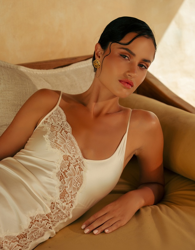 GINIA - Jezebel Chemise