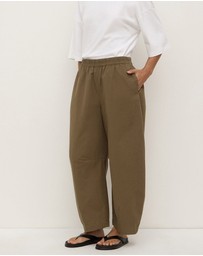 Assembly Label - Lola Barrel Pants