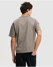 Cotton On - Cropped Fit T-Shirt