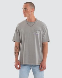 Kiss Chacey - Absolute Box Fit Tee
