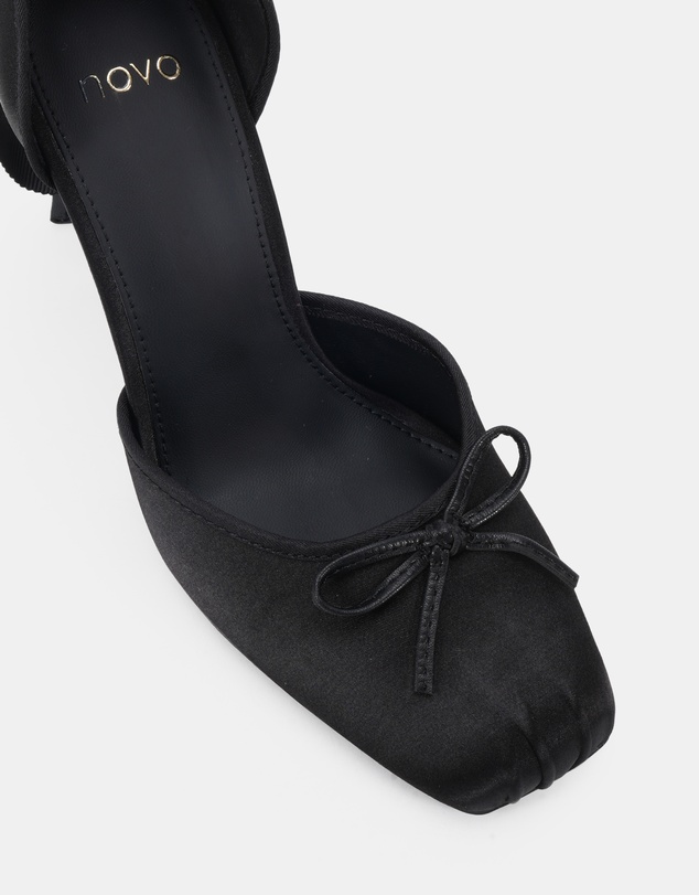 Novo - Zaylin Heels